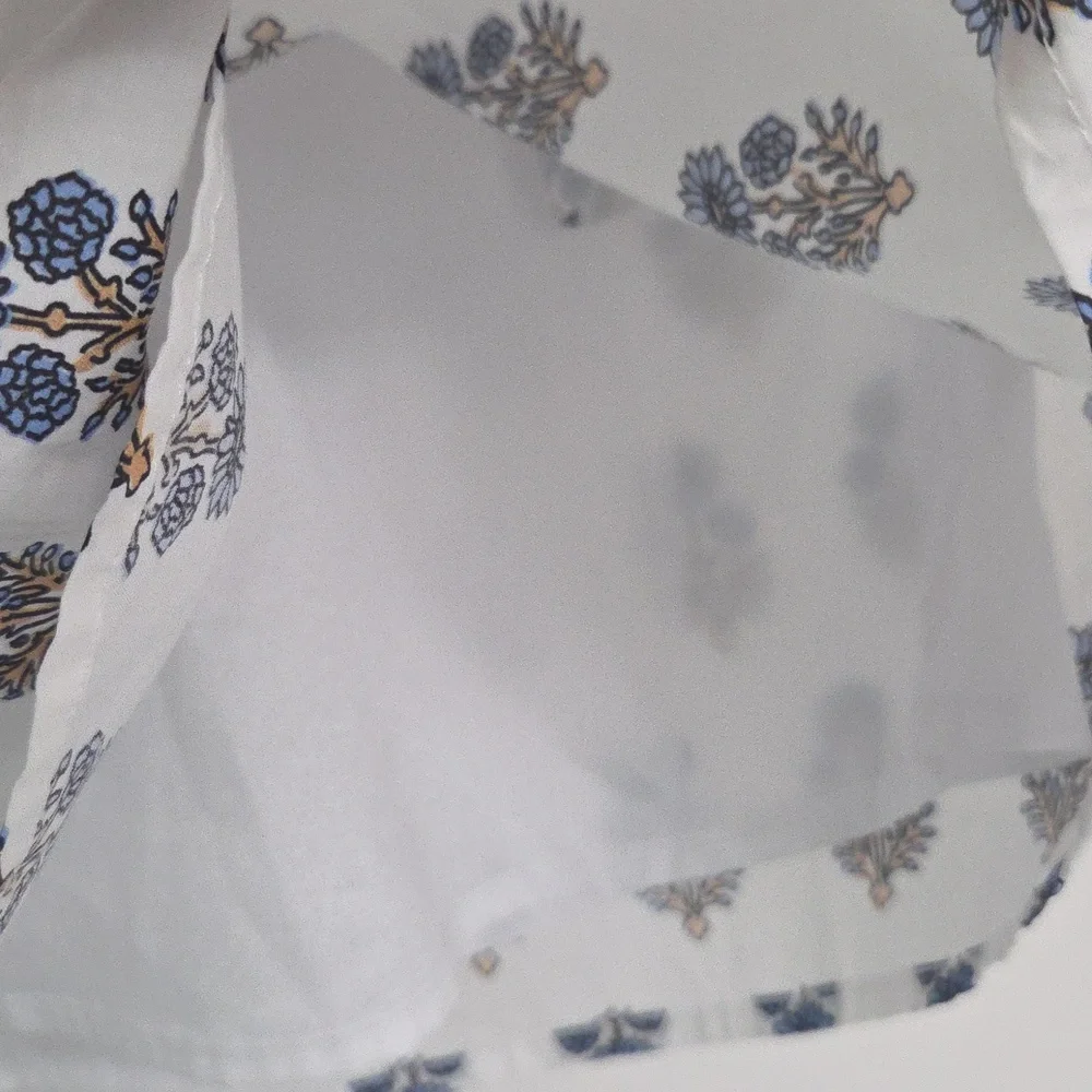 THML Beautiful Cotton Dress...White With Blue Floral Pattern. Great Condition! - Picture 9 of 16